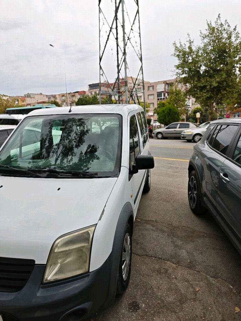 174000 km tourneo connect - 3