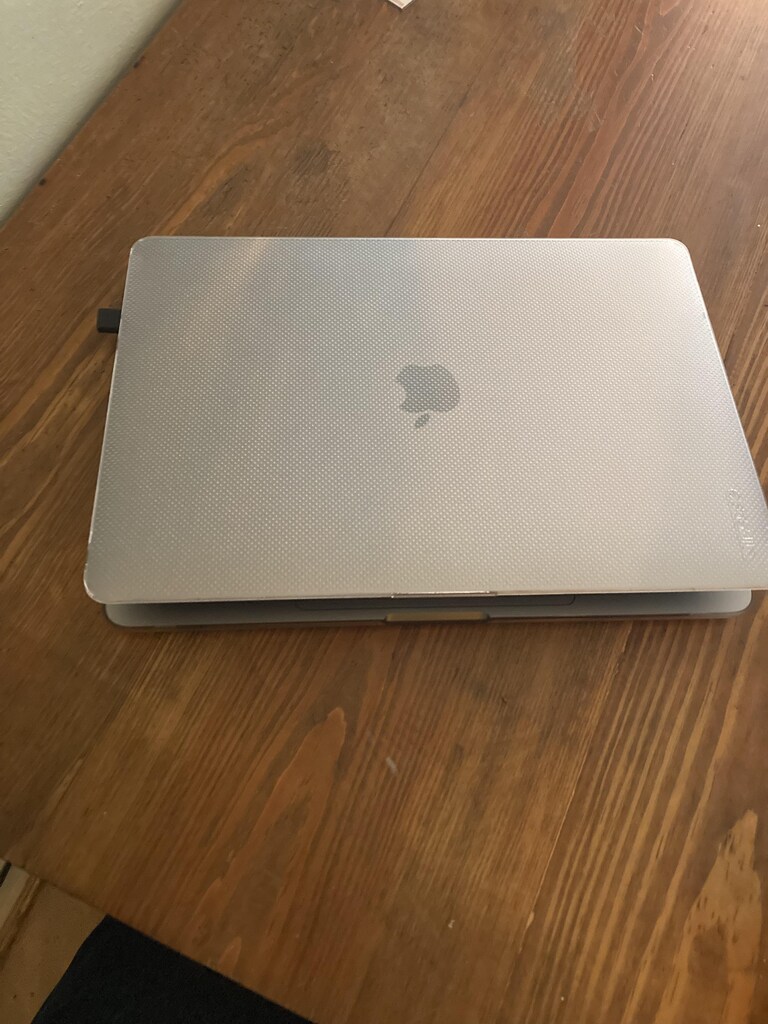 MacBook Pro 13 (Apple M2, 24gb Ram, 500gb bellek) - 2