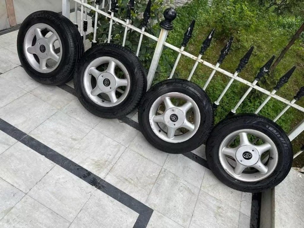 Cumaya bu Fiat 5 Yıldız CMS JANT LASTİK TKM WATERFAL 2.tane 175.70.13 - 10