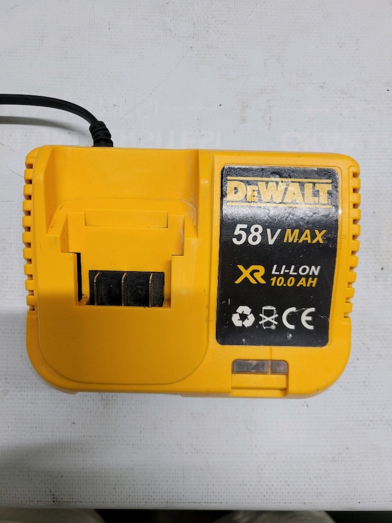 Makita şarj aleti - 2