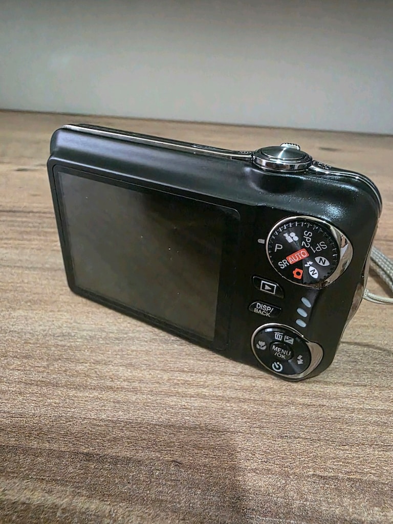 Fujifilm FinePix T200 - 13