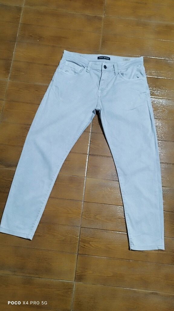 #Mavi Jeans pantolon..Çokça mavi ve başka kot var..Eni çekilince 45 - 2