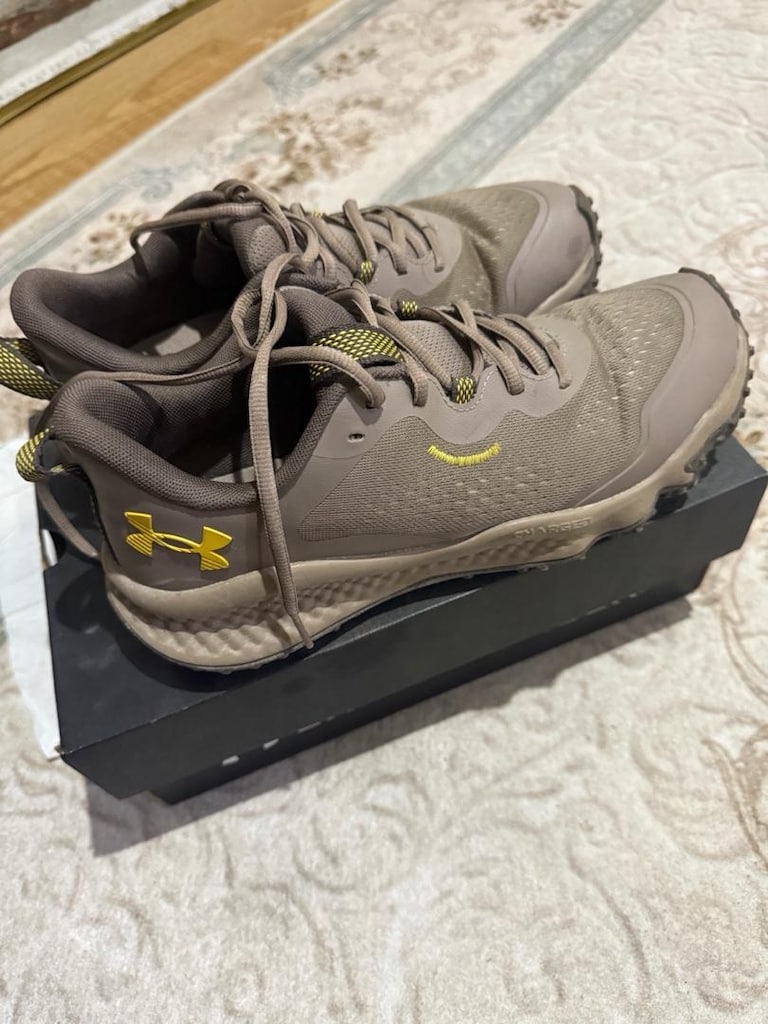 Under Armour outdoor 42.5 numara temiz - 2