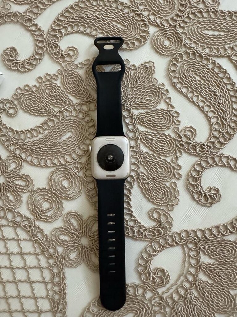 Apple Watch SE 2. nesil 40 mm - 2