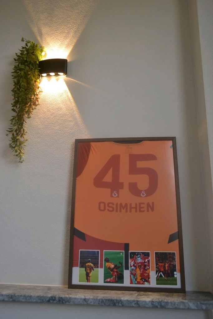 Çerçeveli Victor Osimhen Forması - 2