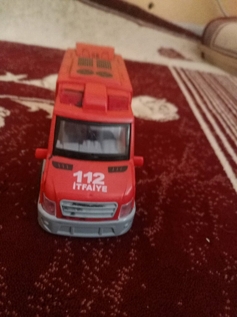 oyuncak ambulans aracı - 2