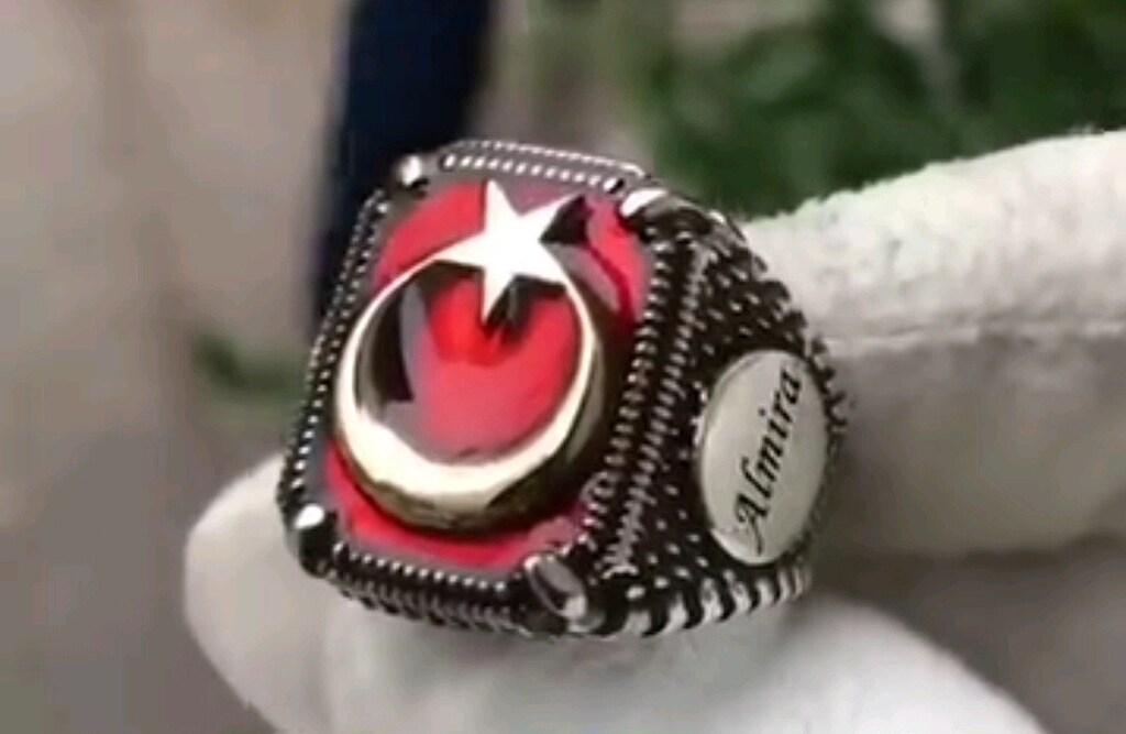 ayildiz gumuş yuzuk istenilen isim goruldugu gibi yanina yazilir