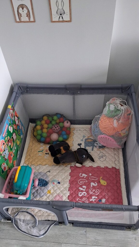 bebek oyun parkı 1.25 e 1.25 ebat. temiz sorunsuz kaliteli. - 2