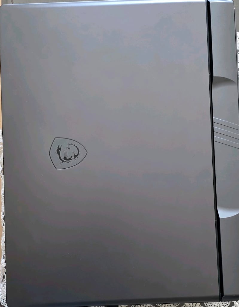 msi vector 17hx a14vıg - 4