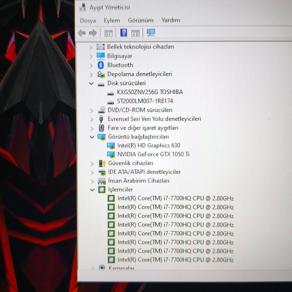 HP OMEN / GAMİNG / 2 TB HDD+SSD / 16 RAM / 17.3"DEV EKRAN / İ7 İŞLEMCİ - 9