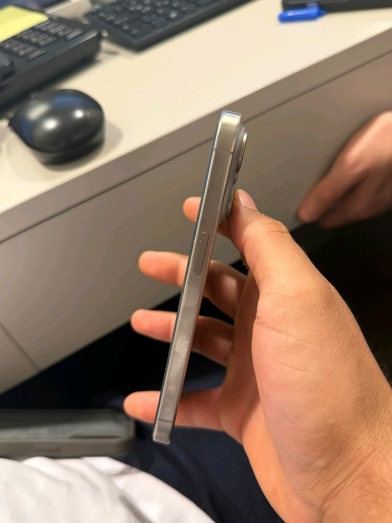 Iphone 15 Pro 256 GB - 4