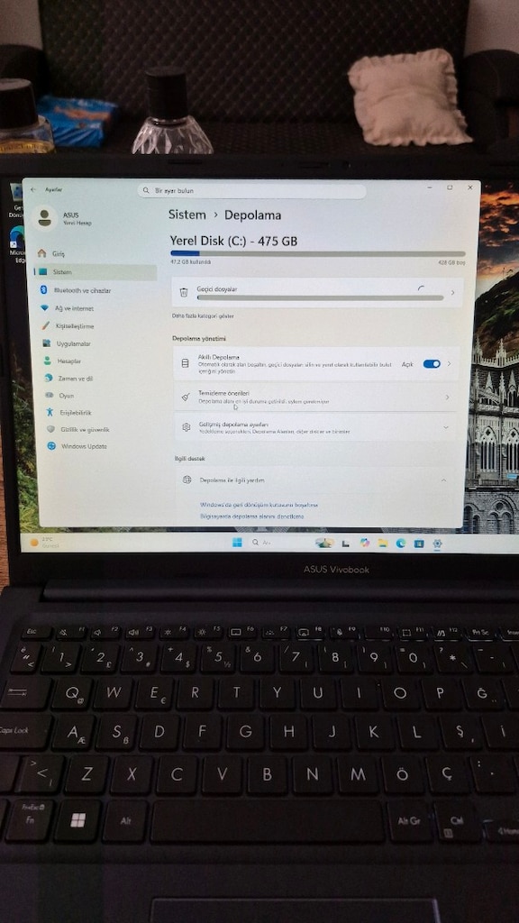 Asus Vivobook İ5 500gb 8GB Ram - 6