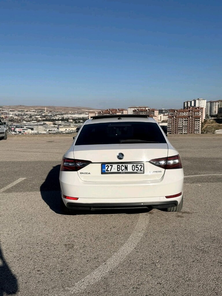 skoda superb prestij - 4