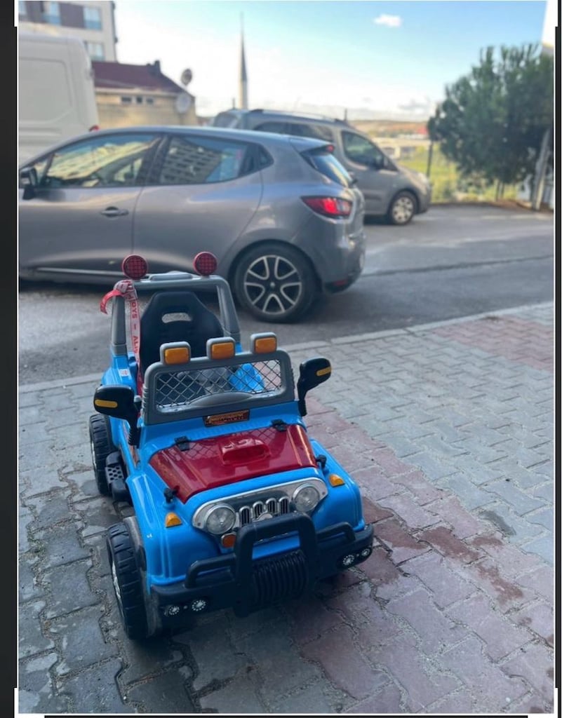 uzaktan kumandalı akülü araba - 4