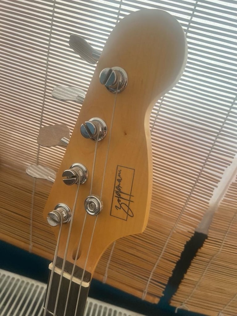 Sıfır Ayarında Bas Gitar Seti–Zoppran Bas Gitar+TG-15 Amfi+askı+stand - 4