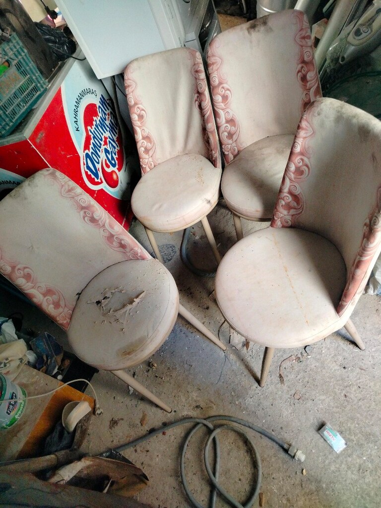 4 ADET SANDALYE 2 BİN TL - 6