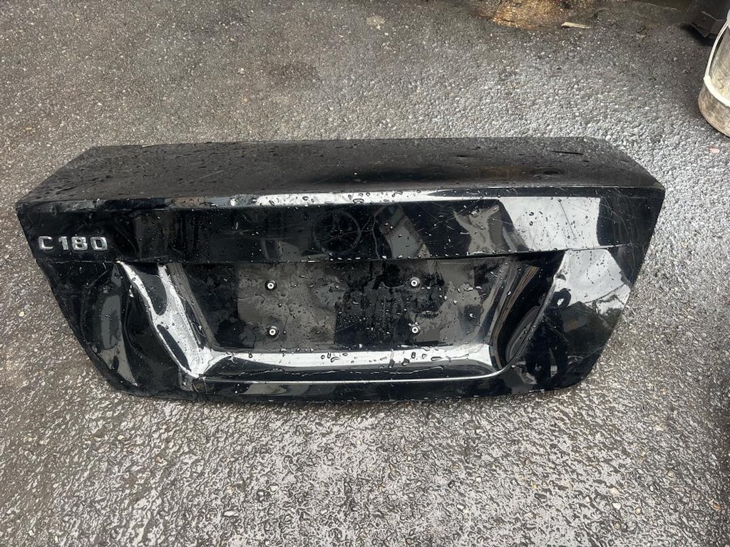 Mercedes W204 Cıkma Bagaj Kapagı - 3