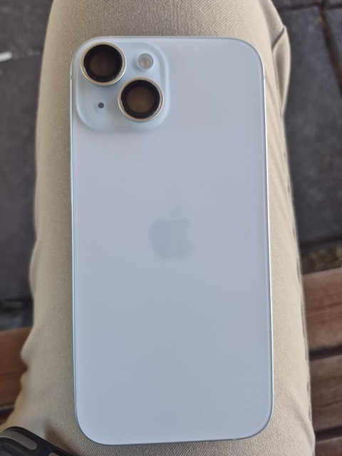 iPhone 15 tertemiz ilk günkü gibi