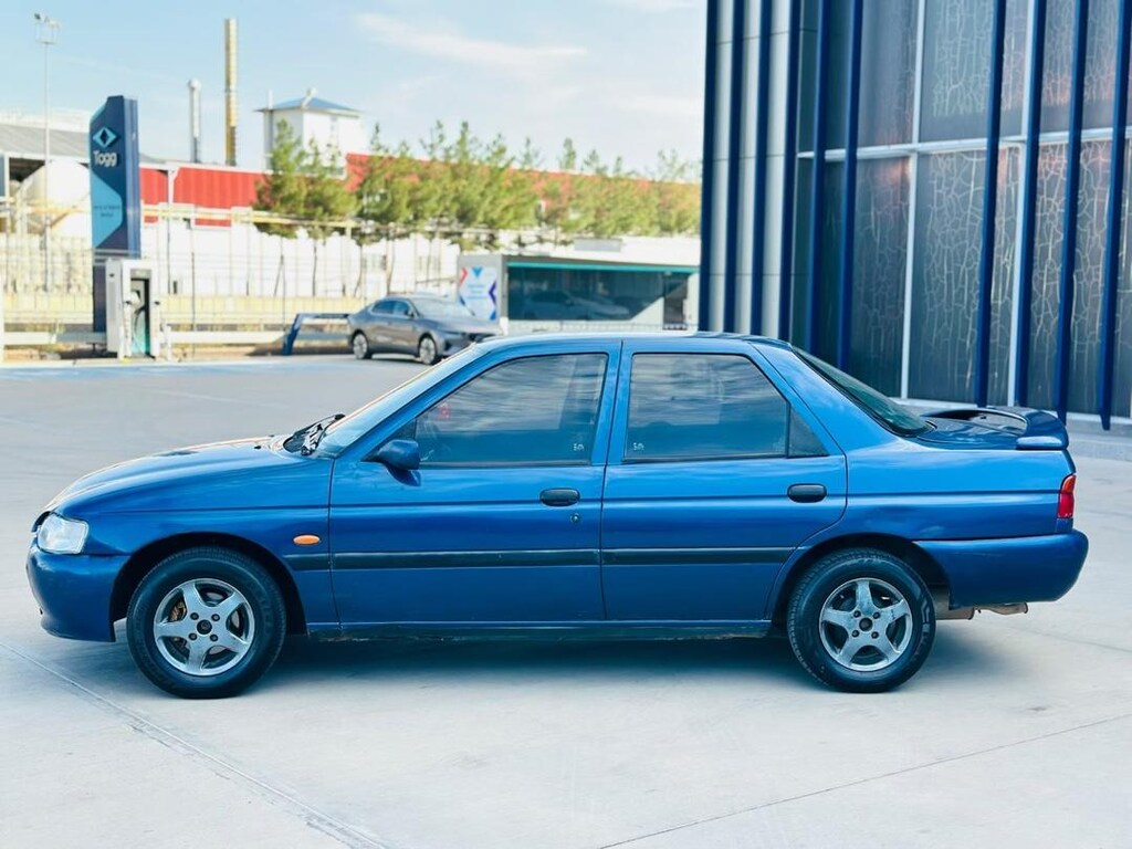 Ford Escort 1.6 kilimalı motor veya araç takası olur - 5