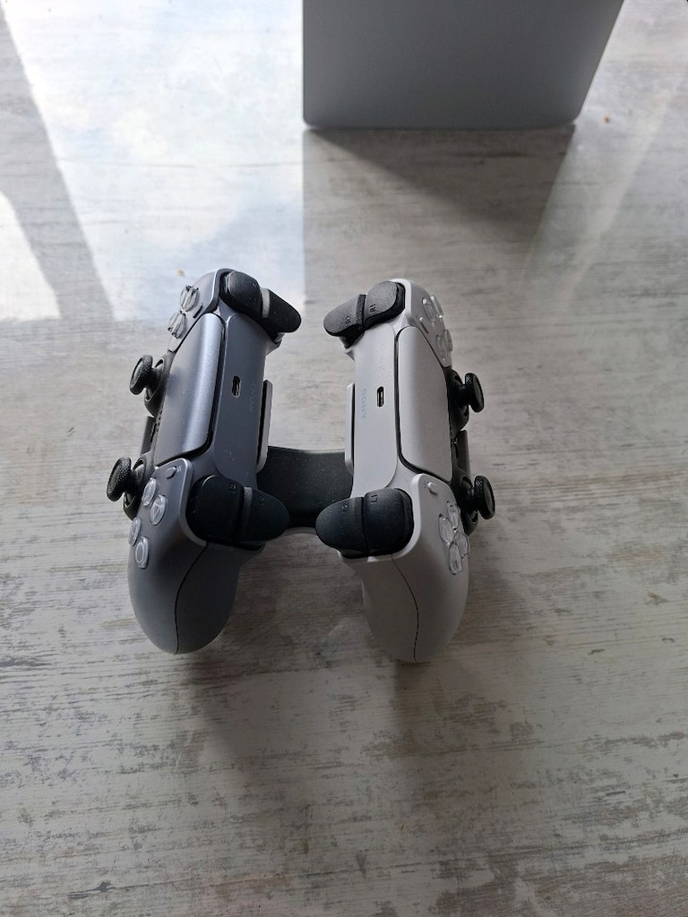 Play station 5 - 2