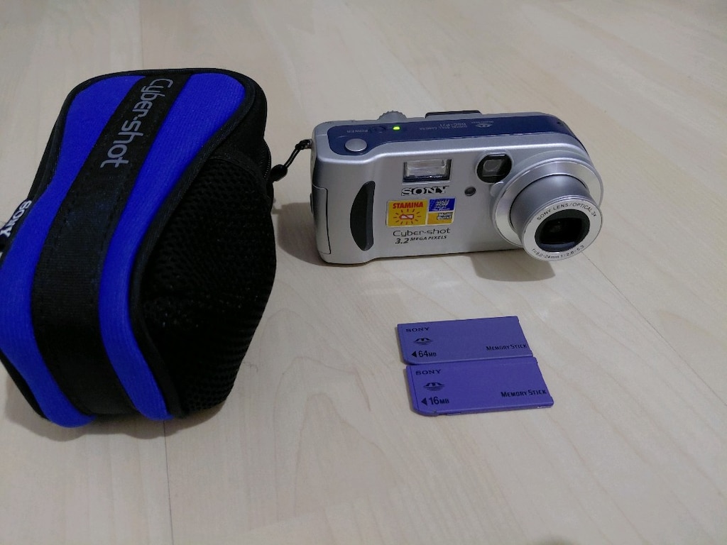 Nostaljik Y2K Sony Cyber-shot 3.2 MP Full Aksesuarlı Set - 2
