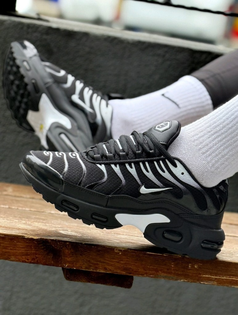 Nike Air Max Plus iTHAL