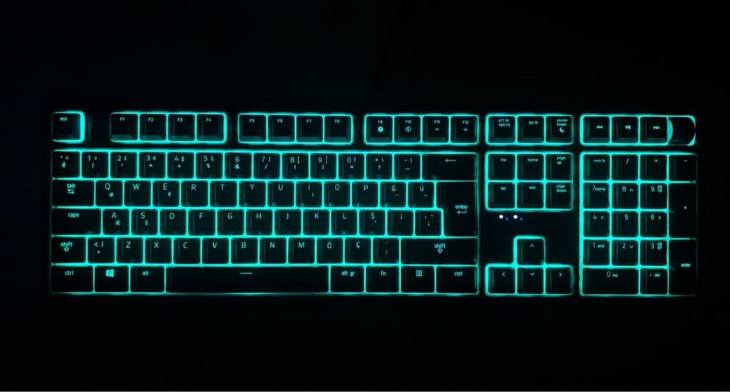 Razer Ornata v2 - 2