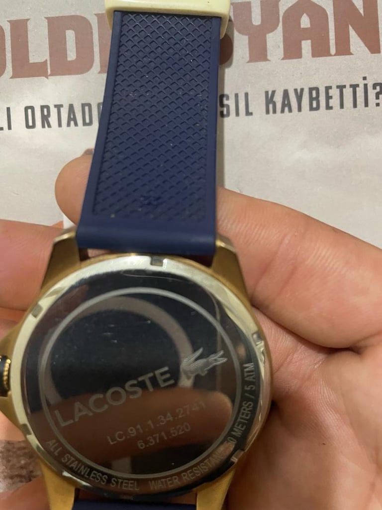 Lacoste Saat - 2