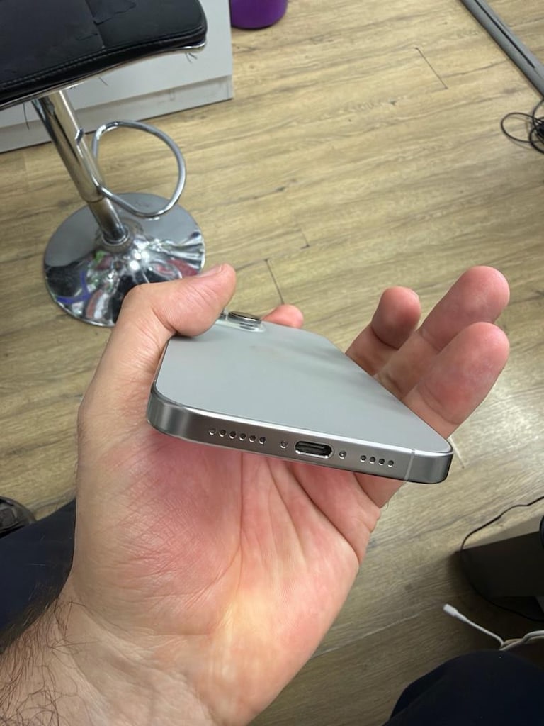 APPLE 16 PROMAX YD - 4