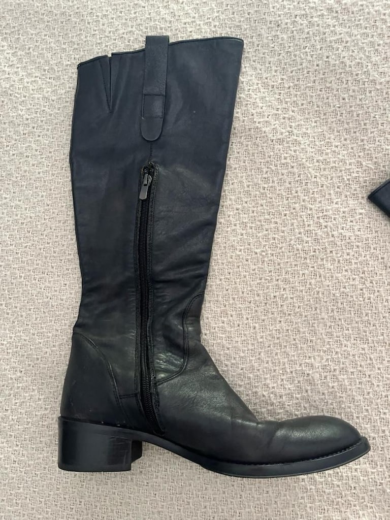Sisley 41.5 numara gri deri çizme - 2