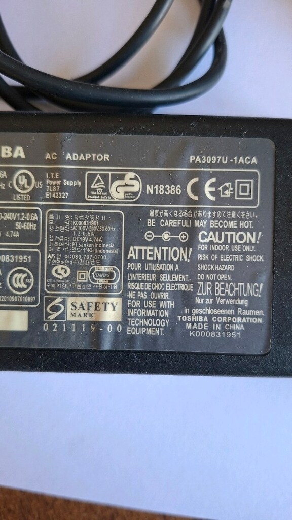 Orjinal Toshiba 19v - 4.74a Notebook Adaptör - 4