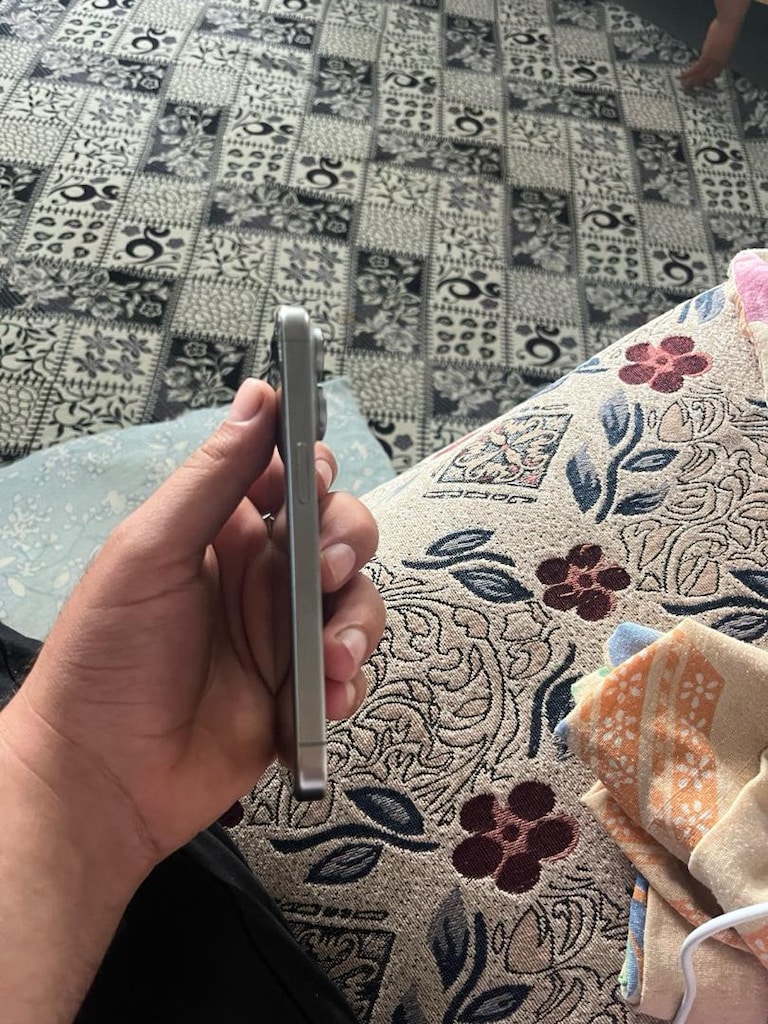 iPhone 15 pro gb - 5