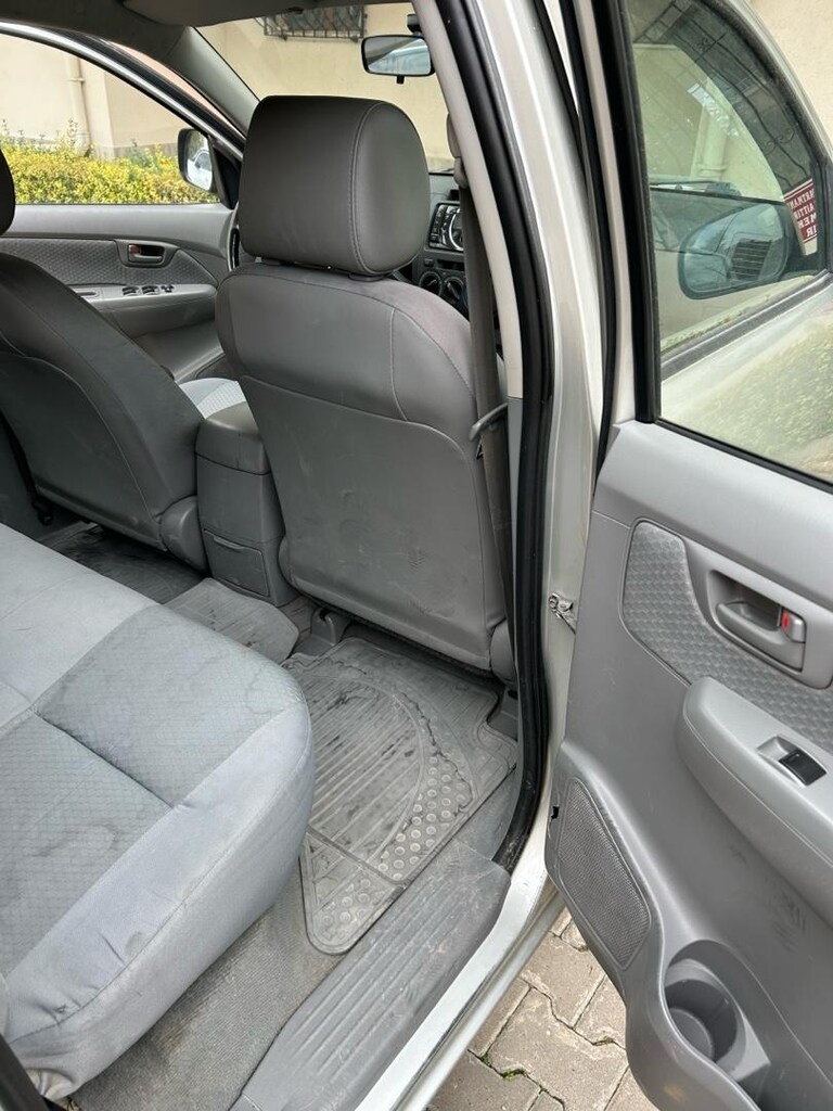 Toyota Hilux Comfort 2.5 4x2 - 12