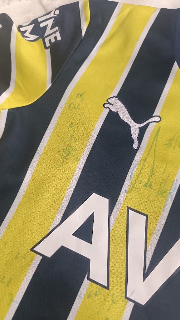 Arda güler imzalı Fenerbahçe forması - 3