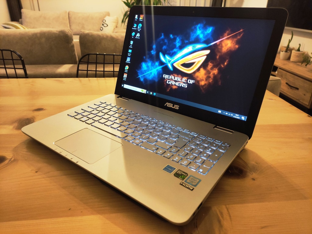 SIFIR GİBİ GÜÇLÜ 1080p İ7! +4GB GTX960M! +16GB RAM! +240GB SSD! - 3