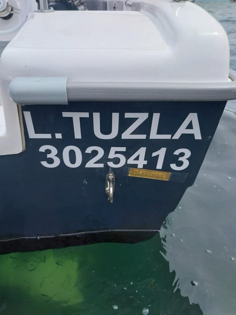 sahibinden Temiz ve tüm bakımları yapılmış tekne - 11