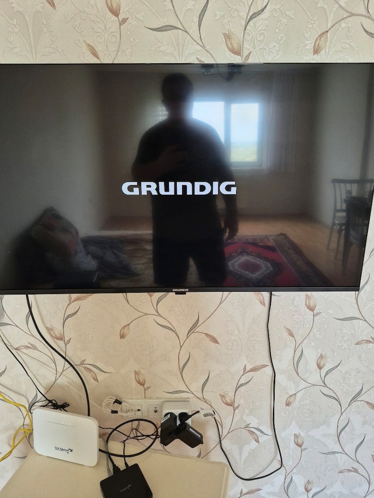 Grundıg 108 ekran tv - 2