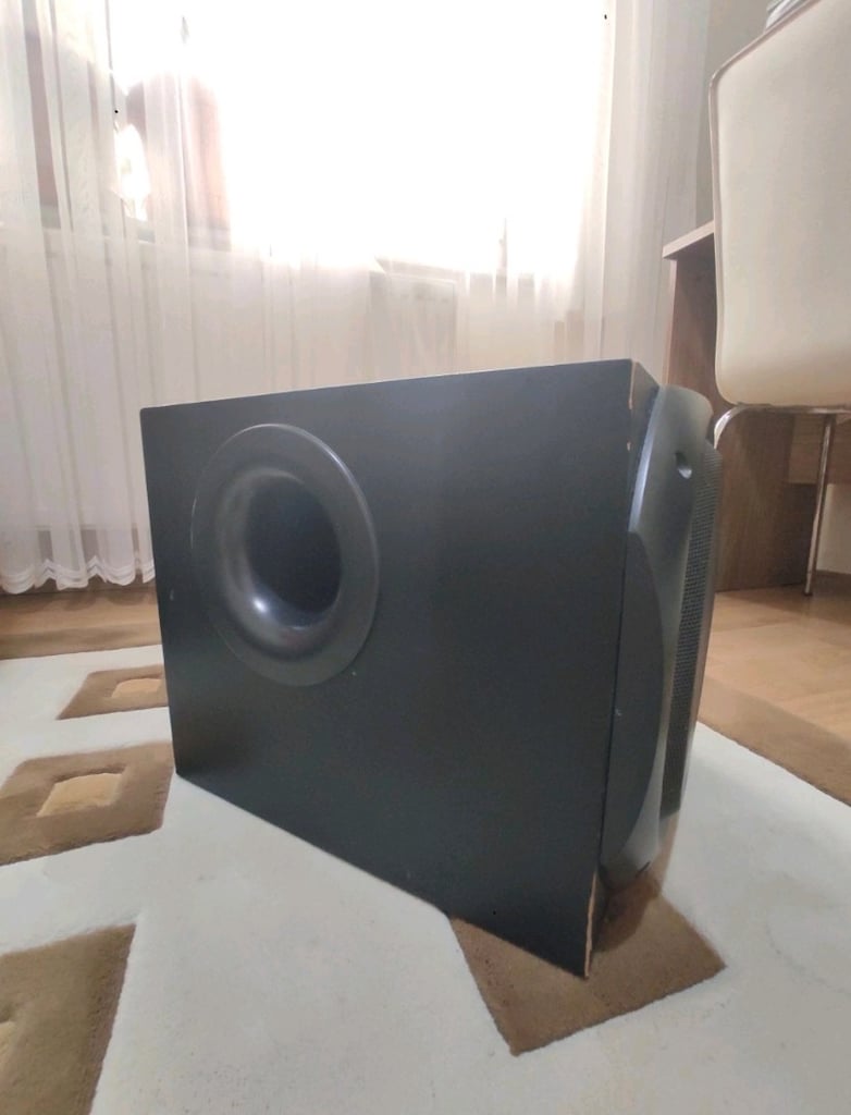 Logitech z5500 bass amfi - 3