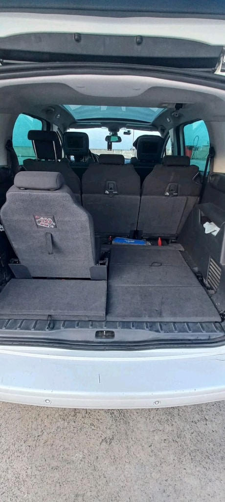 2015 model Peugeot 5008 1.6 tam otomatik vites düşük km de - 8