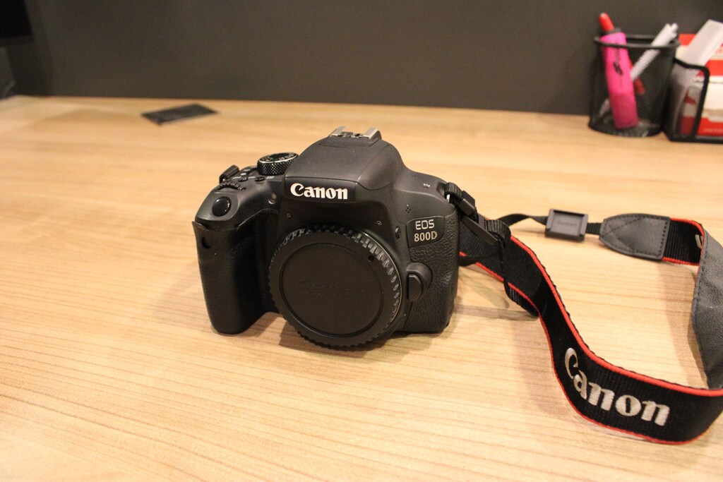 Canon EOS 800D DSLR Fotoğraf Makinesi Gövde | Temiz, Sorunsuz - 2