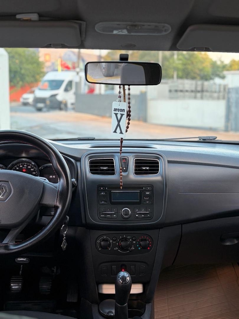 SAHİBİNDEN DÜŞÜK KM HATASIZ DEĞİŞENSİZ EMSALSİZ 1.5 DCİ 90HP - 15