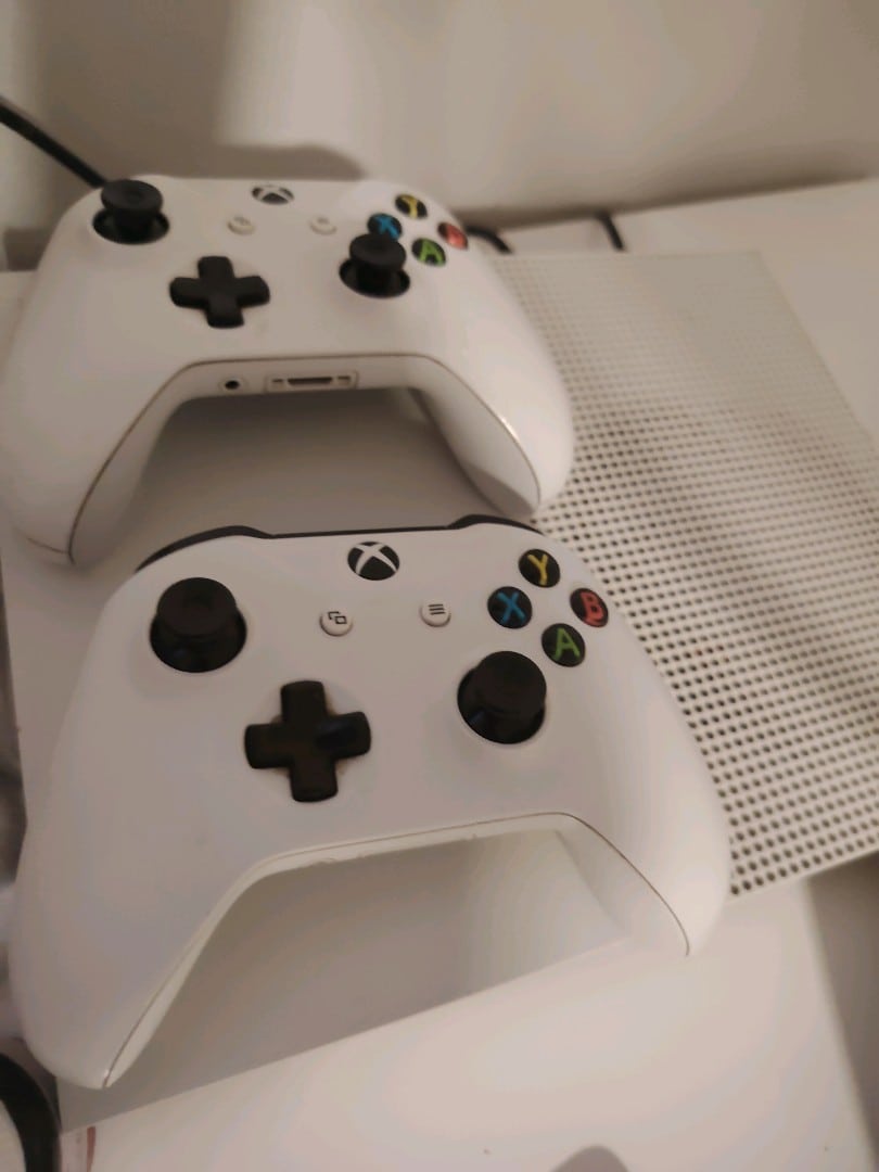 Xbox one s 1 TB çift kelepir - 4