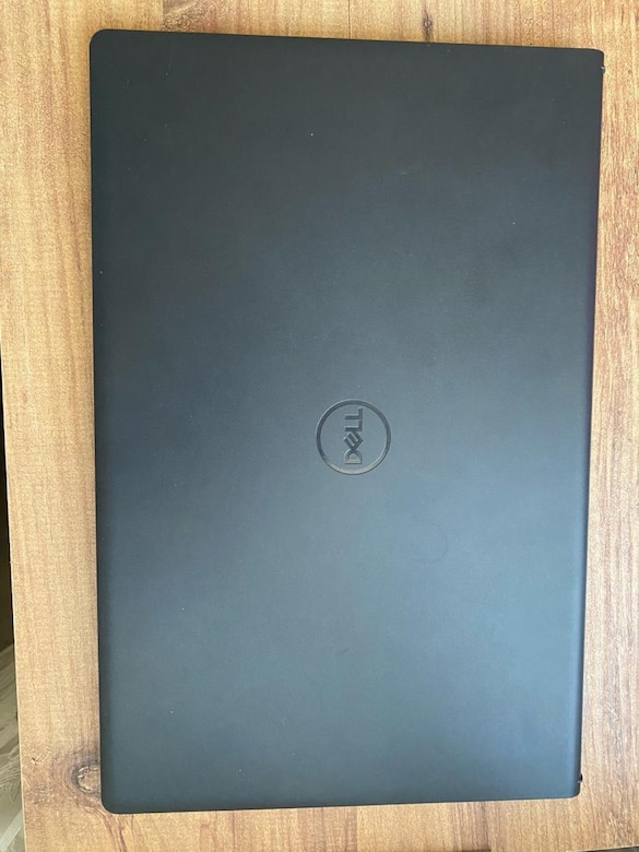 Garantisi olan Dell Pro 15 Core3-100U 16GB RAM - 2