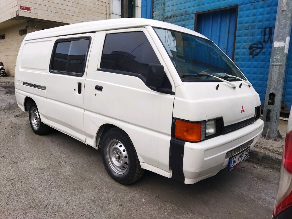 Mitsubishi L300 4+1 ctvan - 3