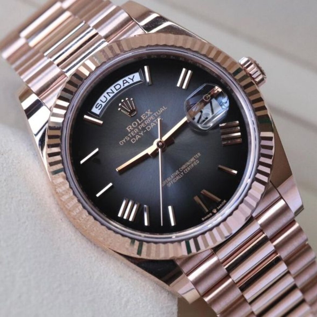Rolex Day-Date - OMBRE SLATE / ROSE GOLD** 2026 SWISS - 4