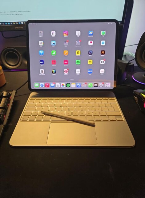 iPad Pro 11 inç M4 Çip 256 GB Kutu fatura 13 ay garantili Ekipman ile