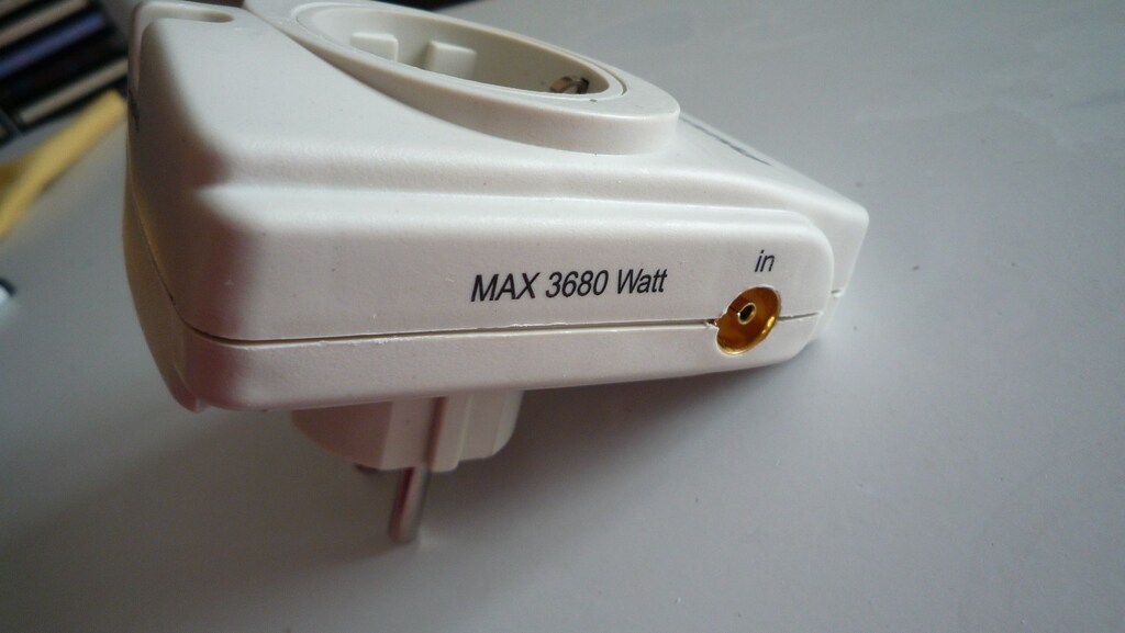 Philips SPN3110/10 Tekli Akım Korumalı 900J Priz - 4