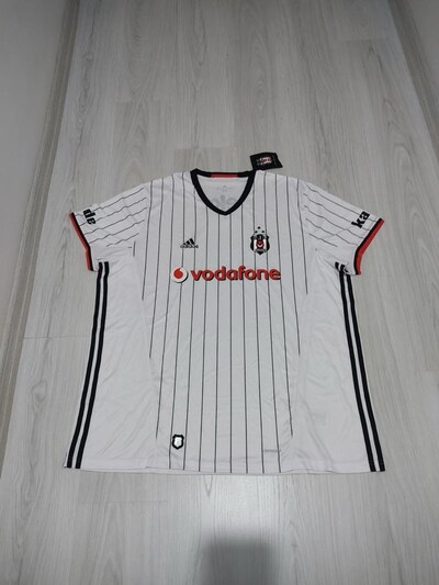 Beşiktaş forma
