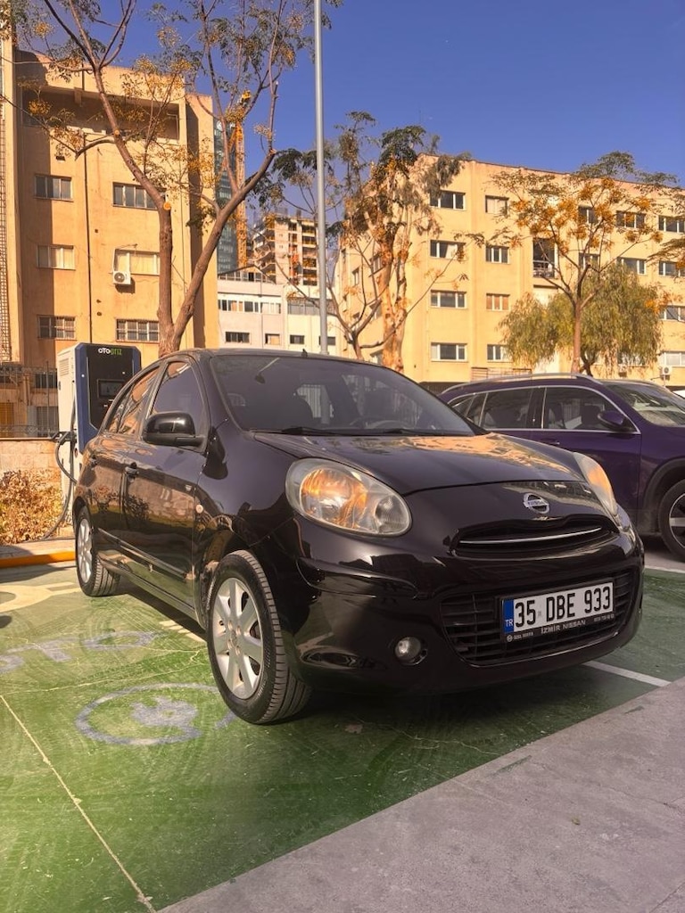 Nissan Micra Otomatik 1.2Tekna 2011 model 107xxxkm - 3