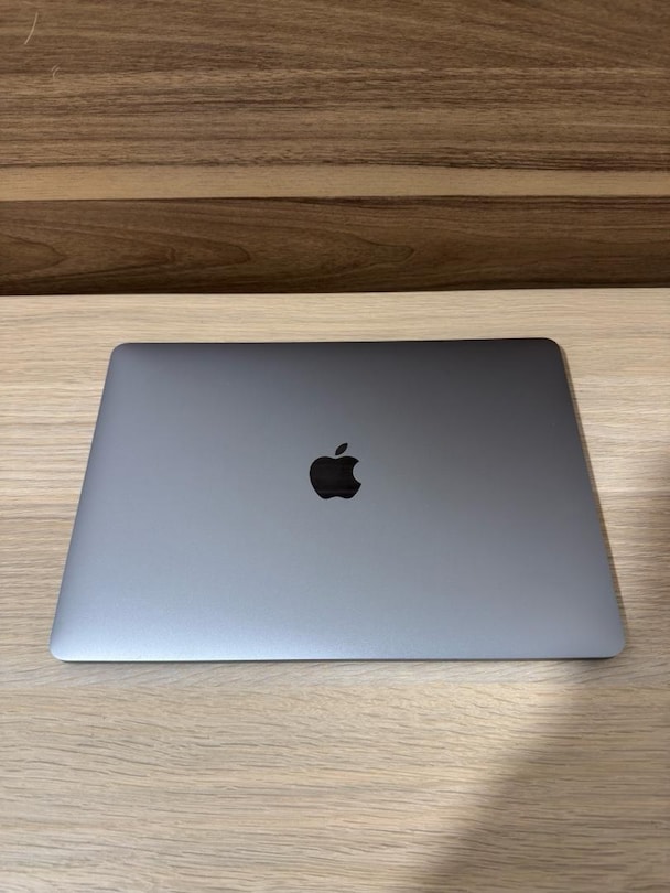 MacBook Pro / M1 / 13 inç / 8 GB Ram / 512 GB Ssd - 8